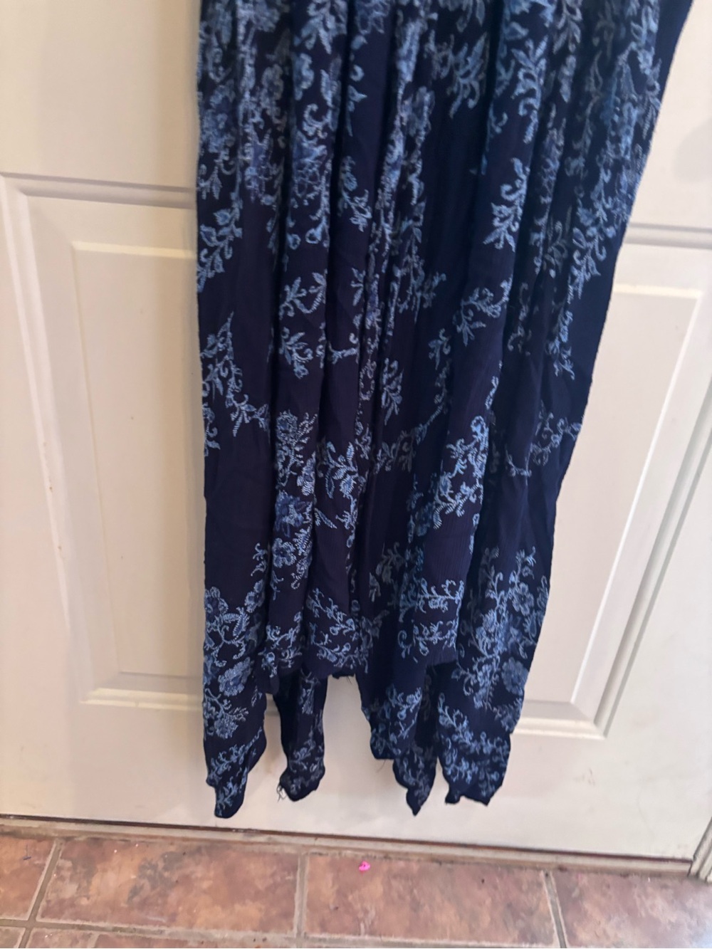 Billabong Navy Maxi Dress with Light Blue Floral Print Boho Aesthetic - Picture 4 of 6
